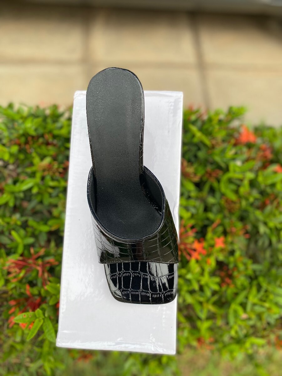 Sleek  ladies heels easy wear