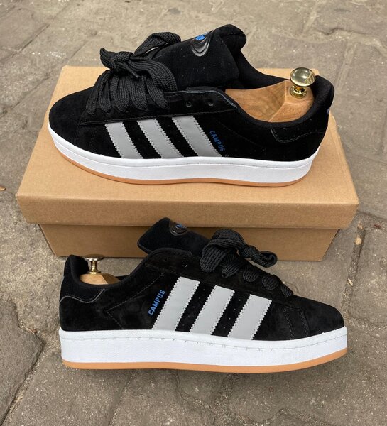 Sneakers noirs en daim pour hommes