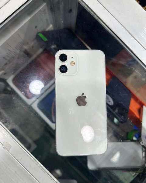 IPhone 12