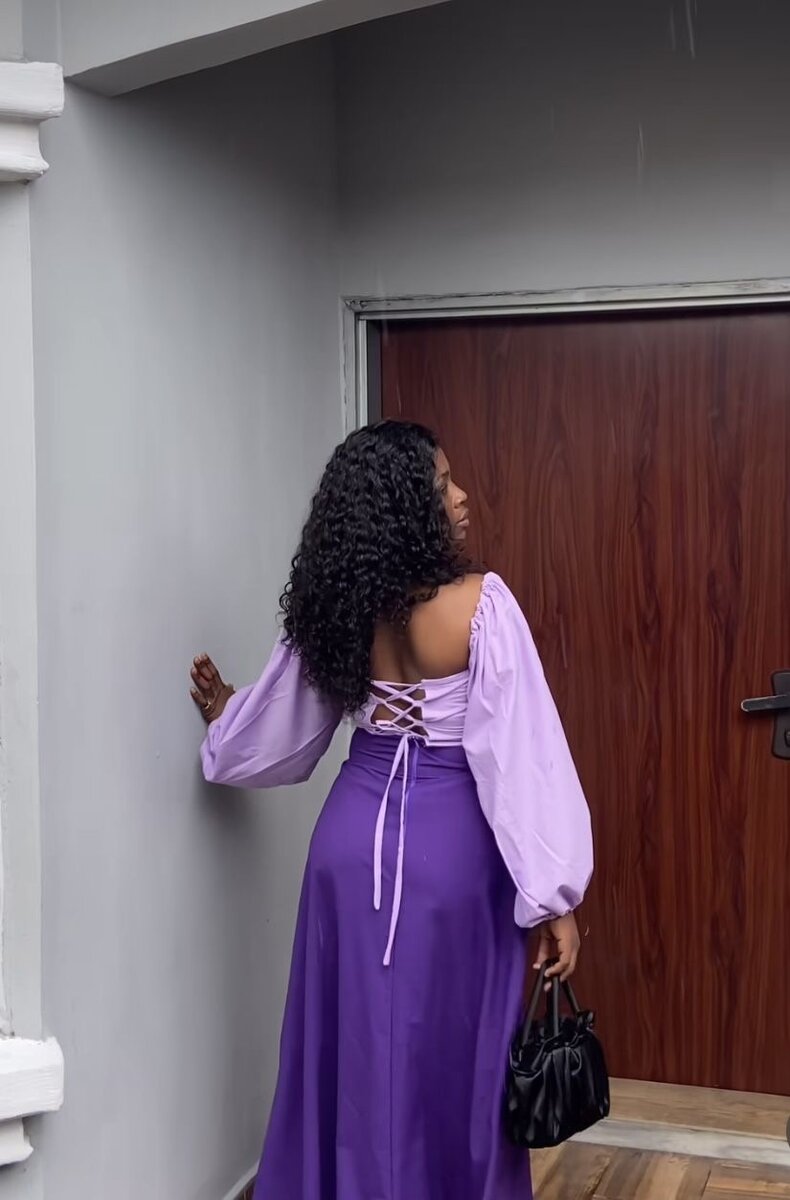 Robe longue violette élégante