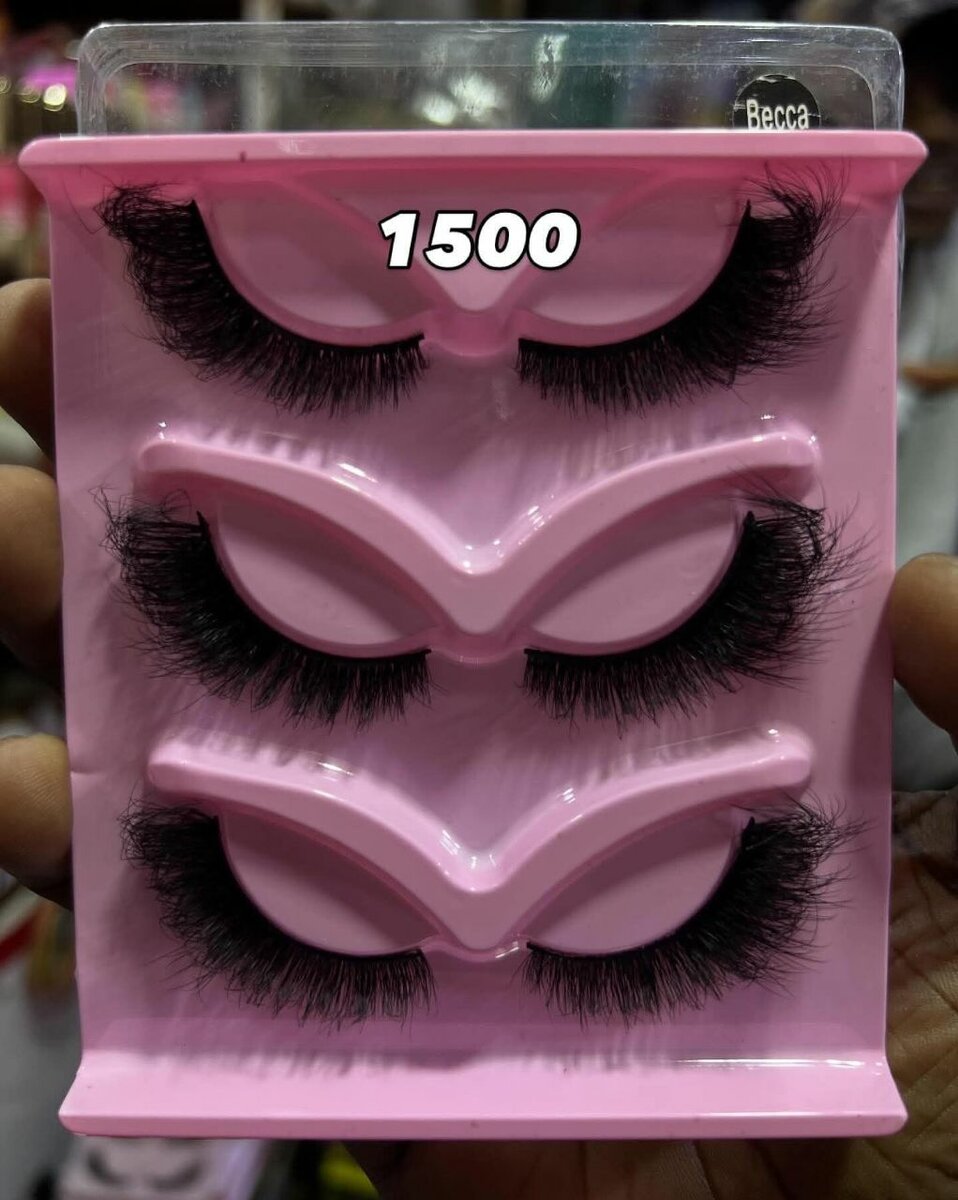 Faux Cils Volumineux