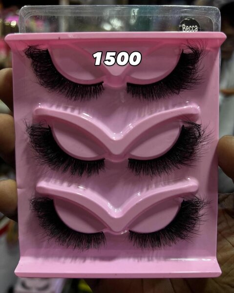 Faux Cils Volumineux