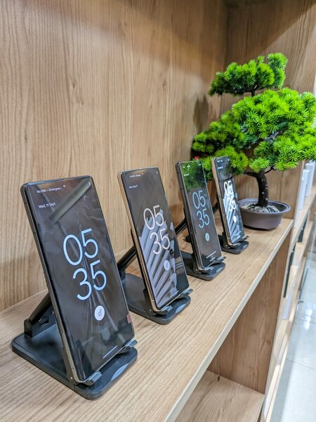 Google pixel 7pro 5G 256gb. 12gb RAM