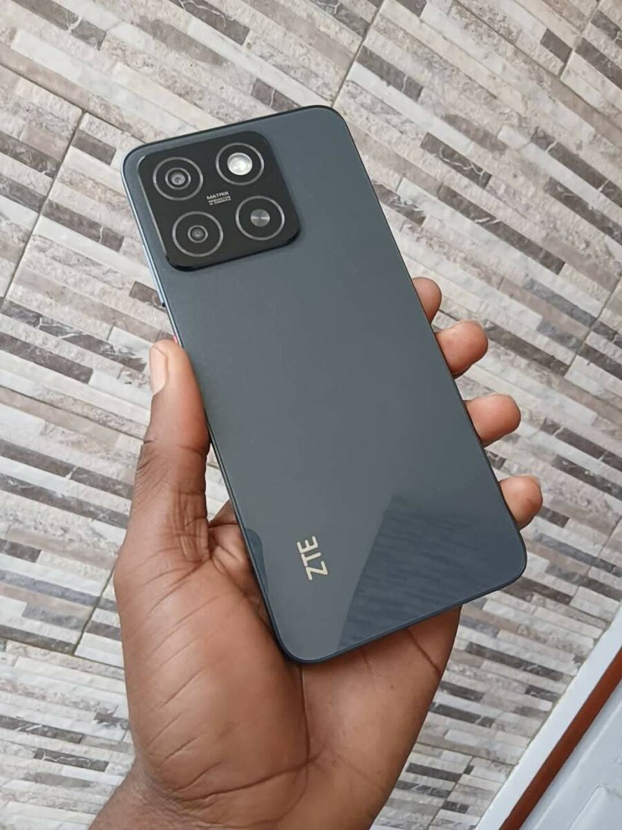 ZTE BLADE A55 /128GIGA/12 RAM