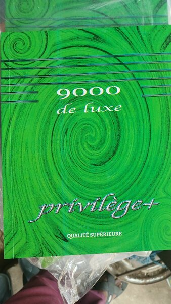 Lot de cahiers scolaires multicolores