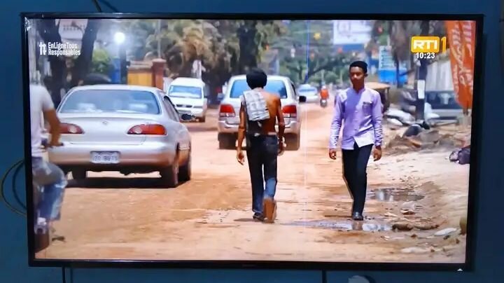 Smart TV LED 4K 50 pouces