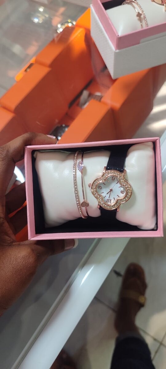 Montre et bracelet élégants