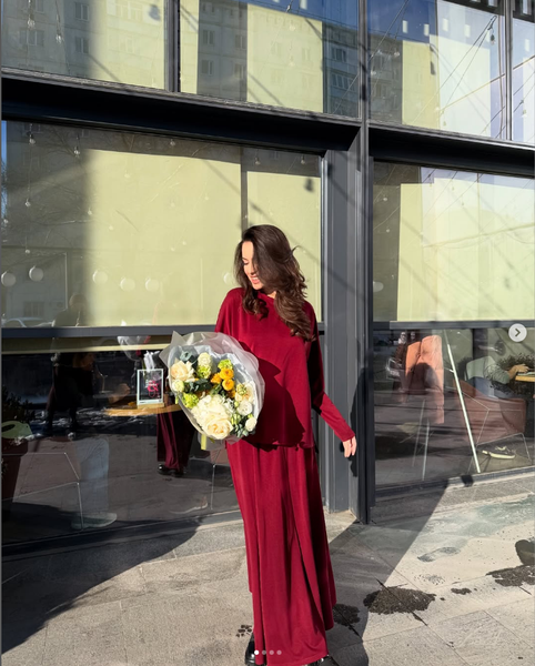 Женский Красный лонглсив с юбкой 