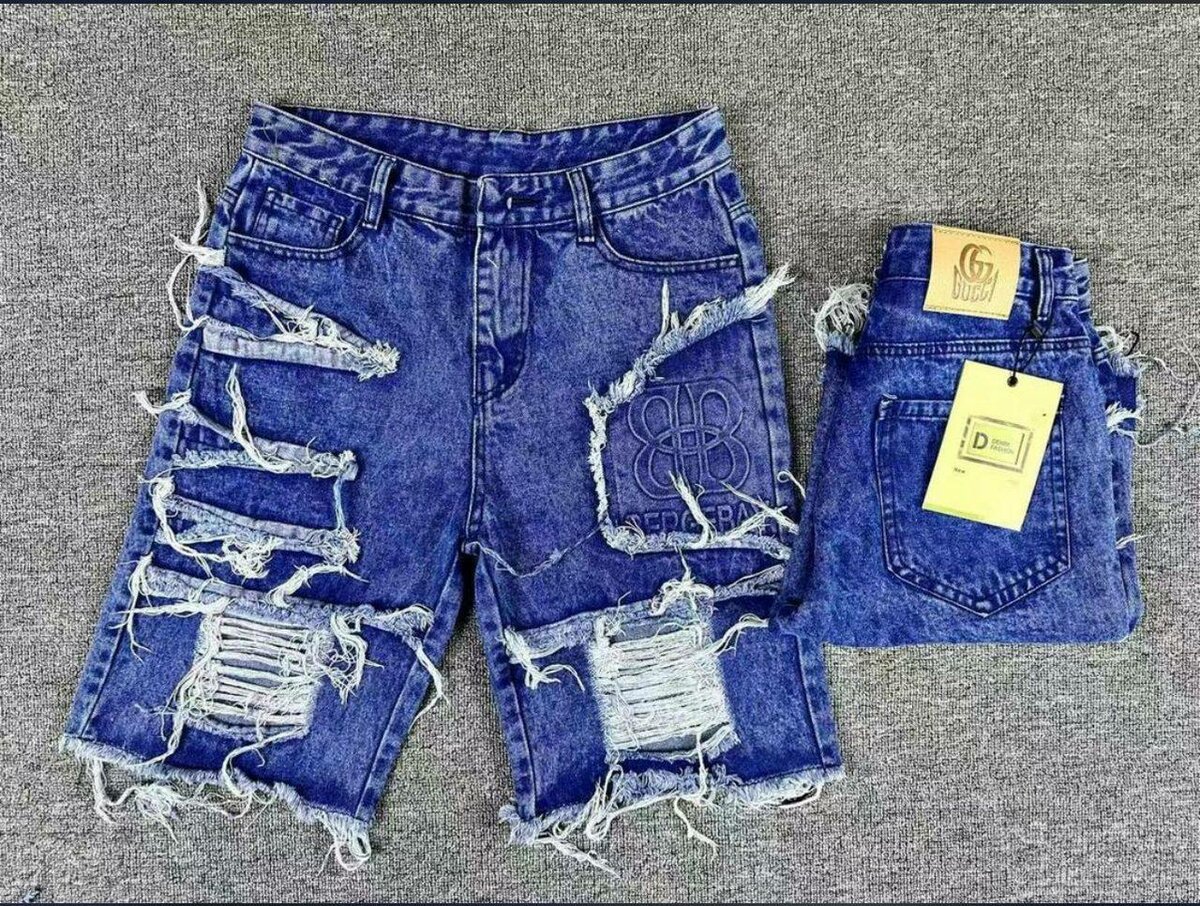 Shorts en jean déchirés