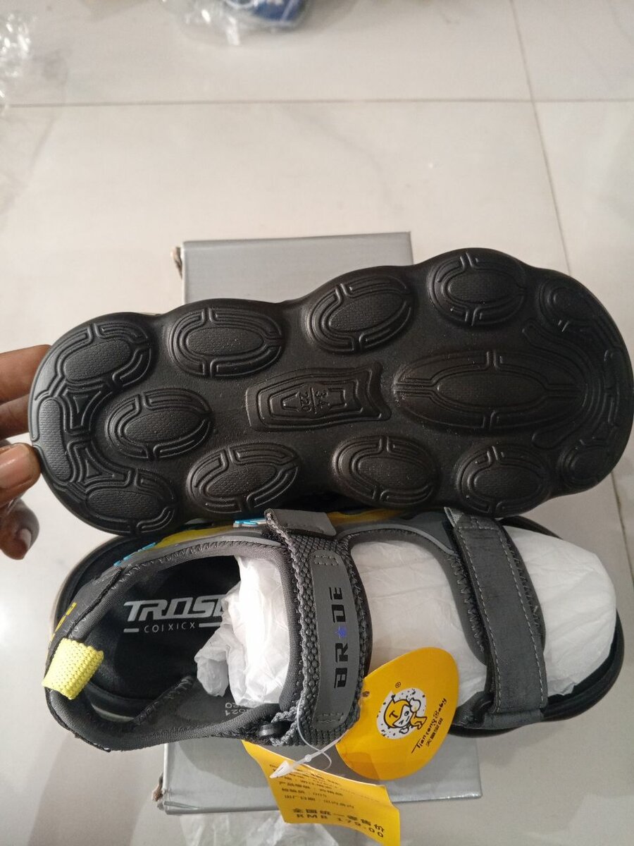 Sandales de sport pour enfants