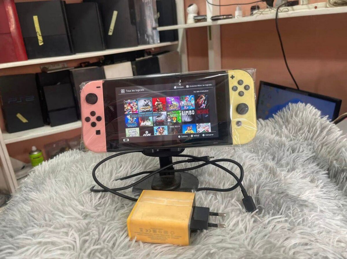 Console portable de jeu colorée