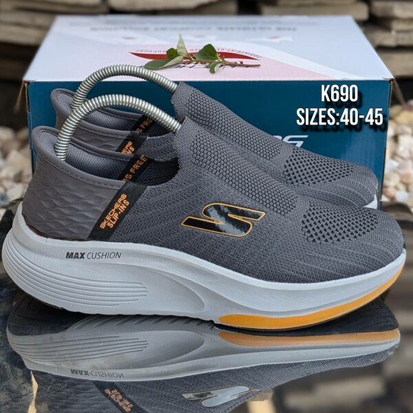 Skechers Slip-ins Max Cushioning