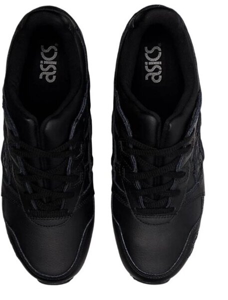 Chaussures de tennis asics