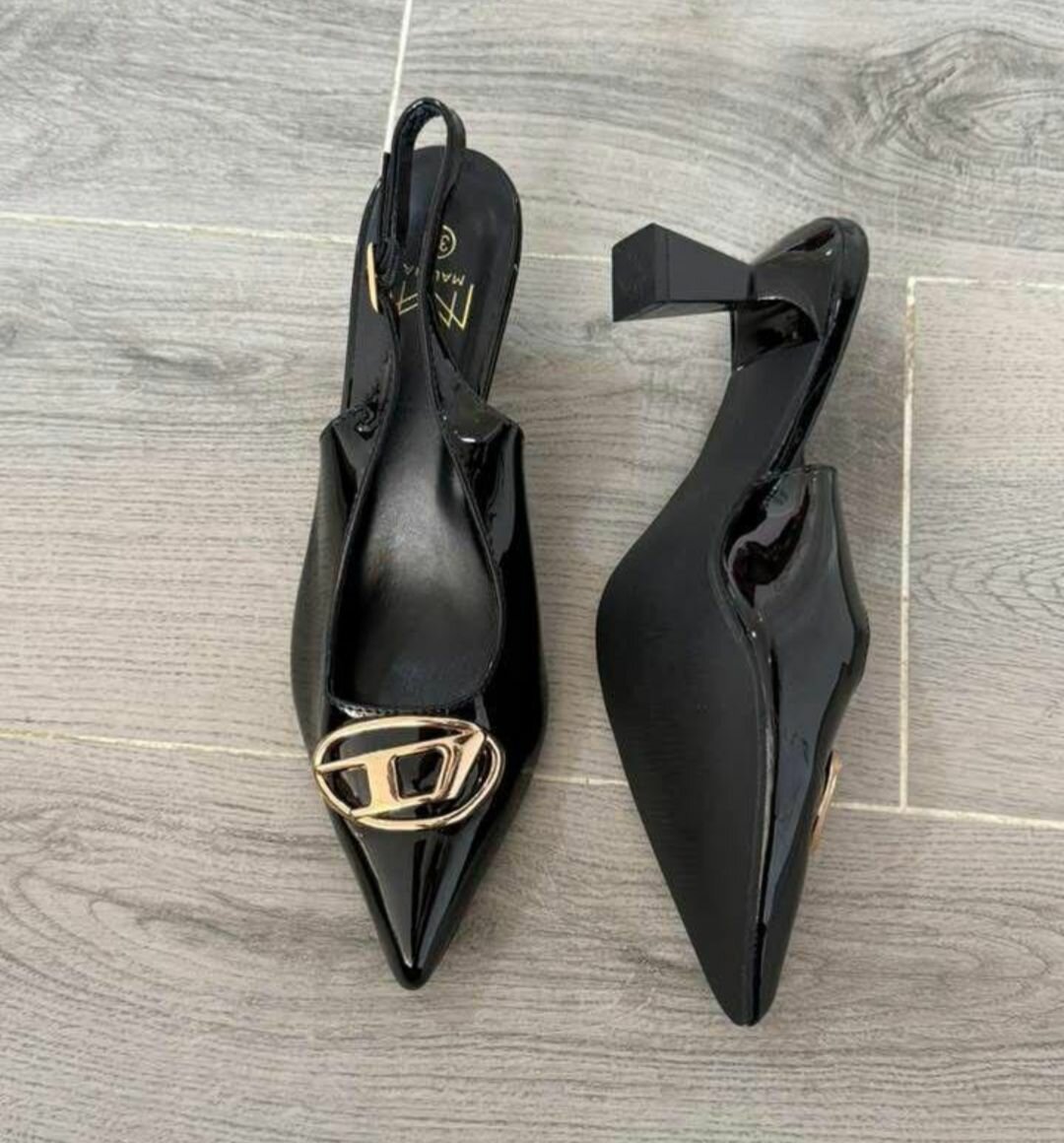 Escarpins élégants avec bride