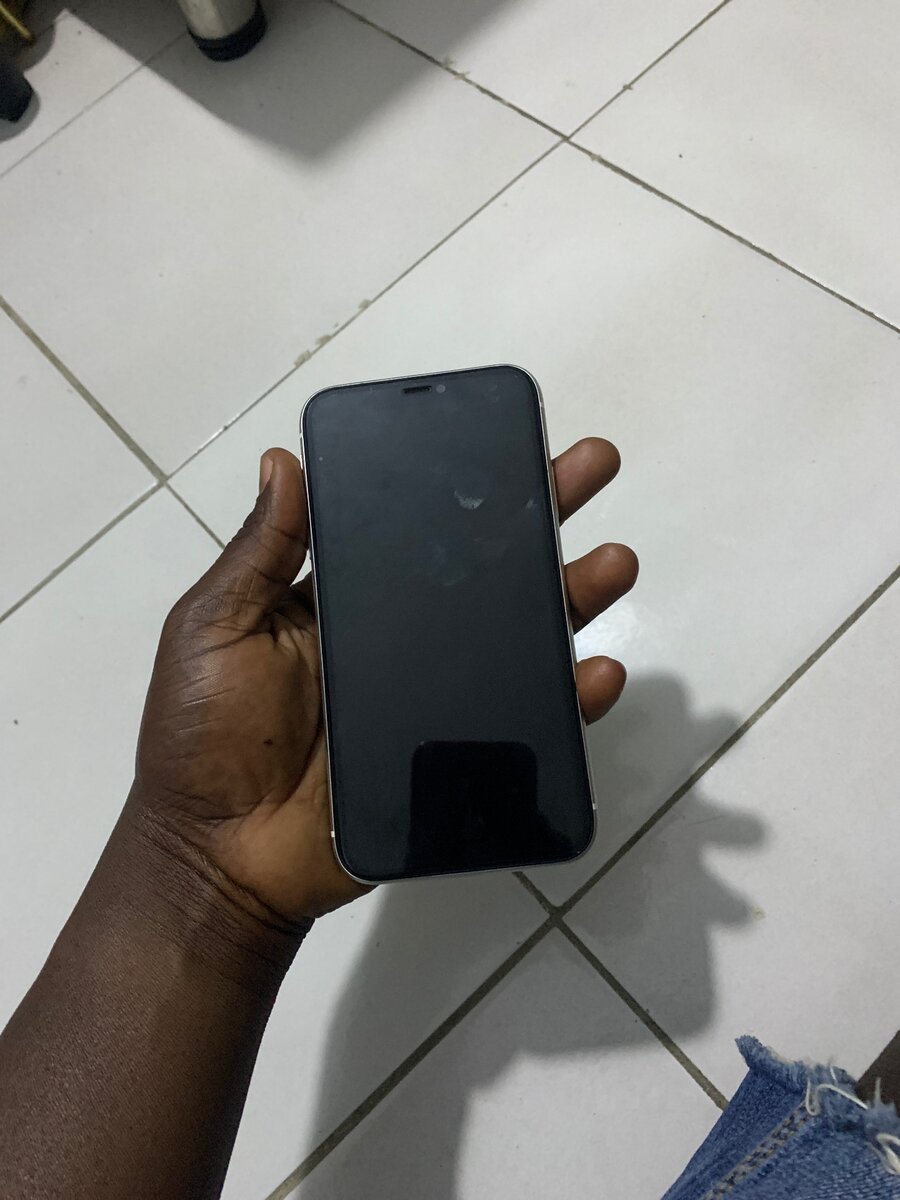 iPhone 11 simple 2 puce