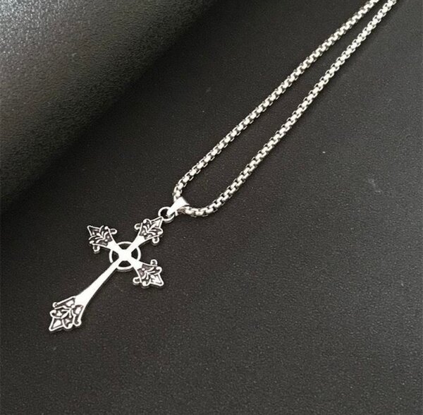 Collier Croix Argent Élégant