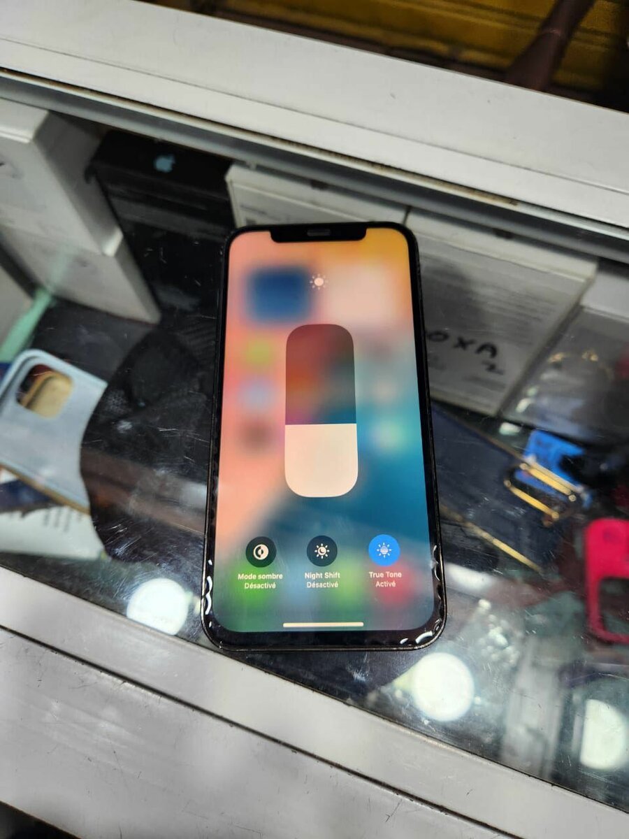 12 pro 128Go tout passe