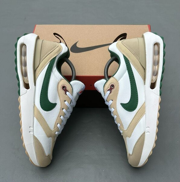 Baskets Air Max Vertes et Beiges