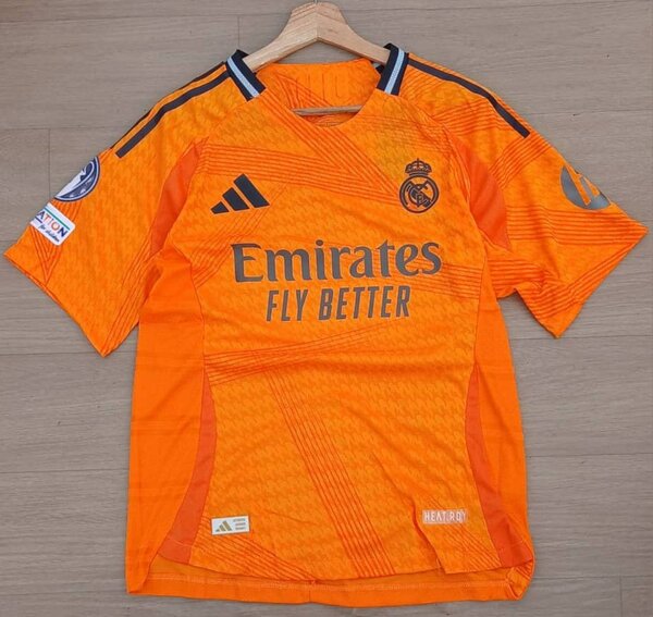 Maillot de Real Madrid orange