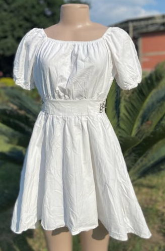 Beautiful elegant women's dress size: M/L