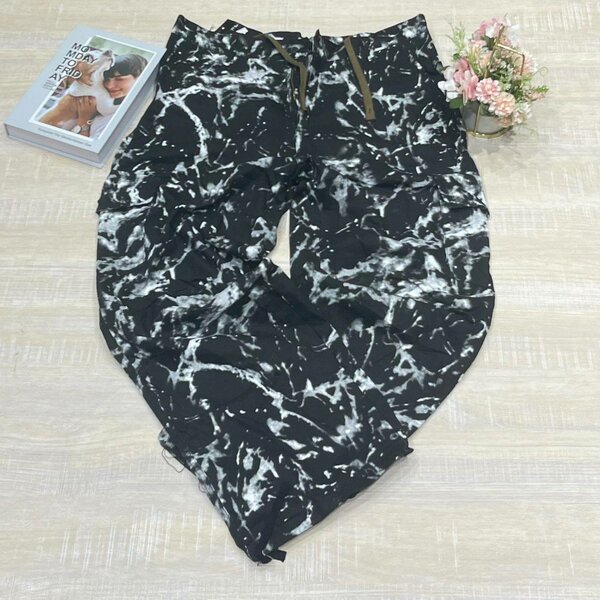 Solid camouflage joggers