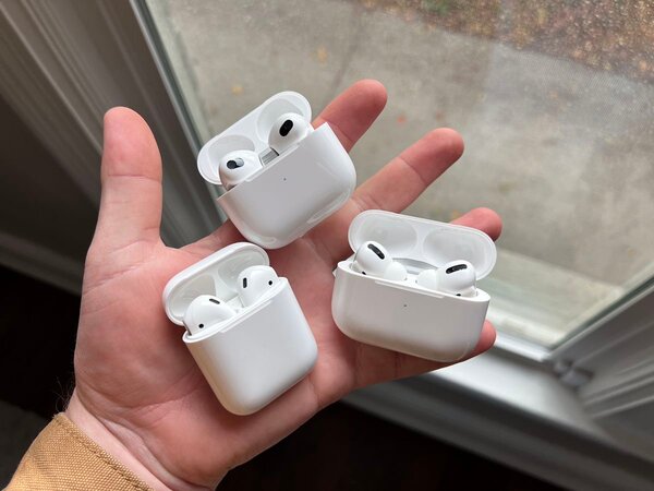 AirPods Pro 2 et AirPods 4