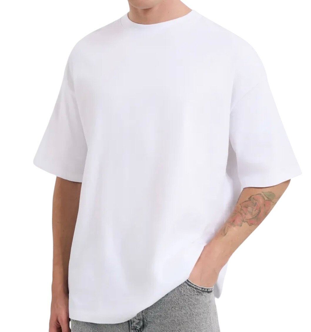 Классическая белая футболка