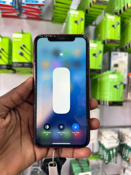 IPHONE 11 QUASI NEUF
