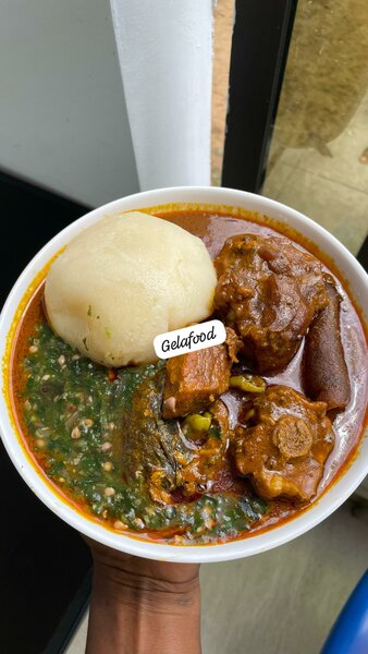 Placali sauce graine