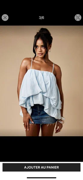 Top chiffon bleu à volants