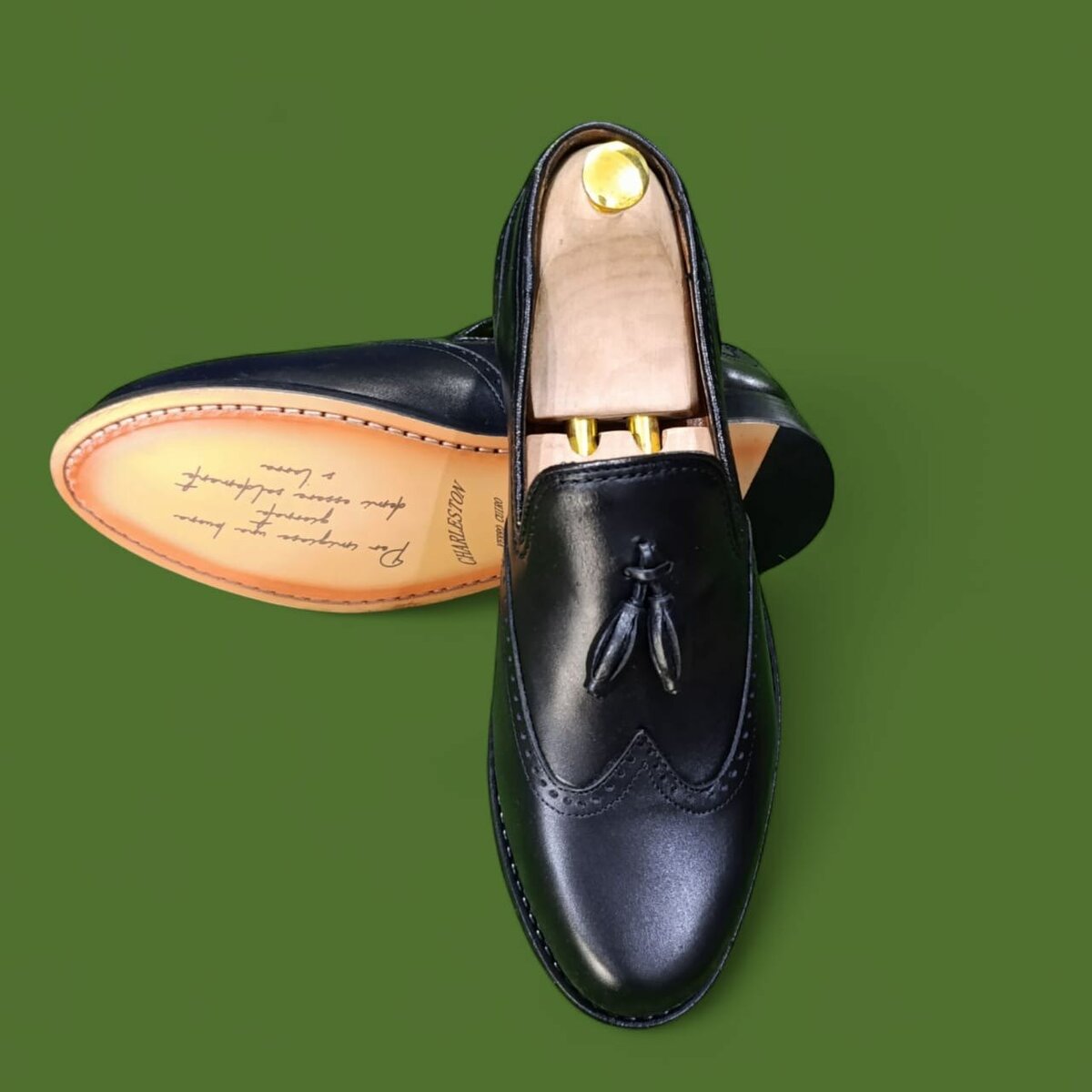 Mocassins en cuir noir élégants