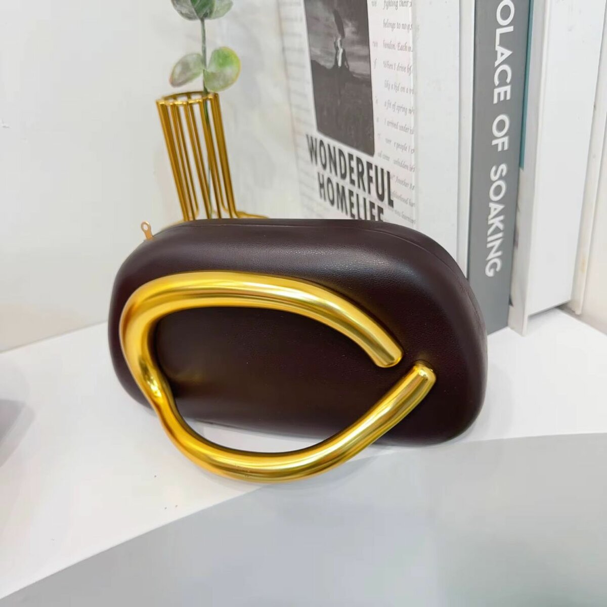 Sac à main moderne élégant