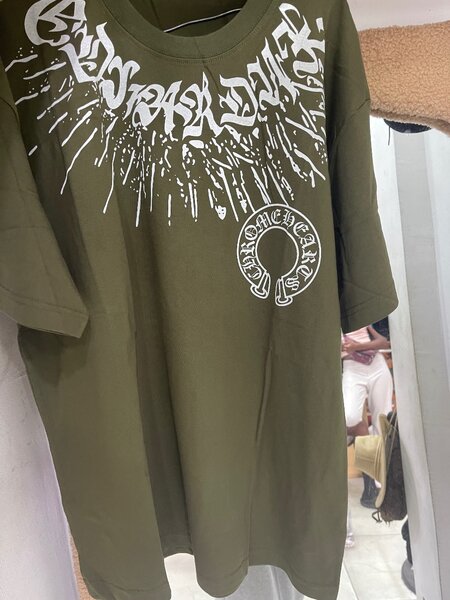 T-shirt imprimé urbain tendance