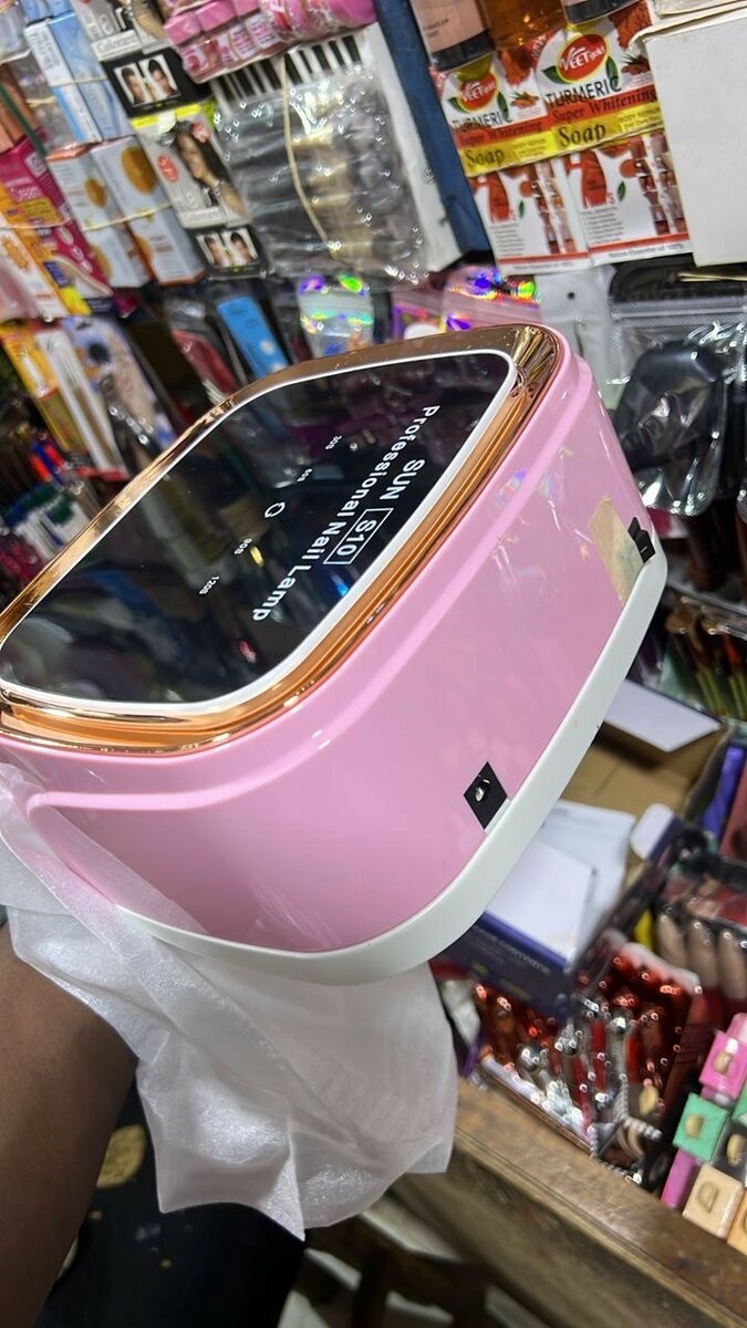 Machine de vernis permanent