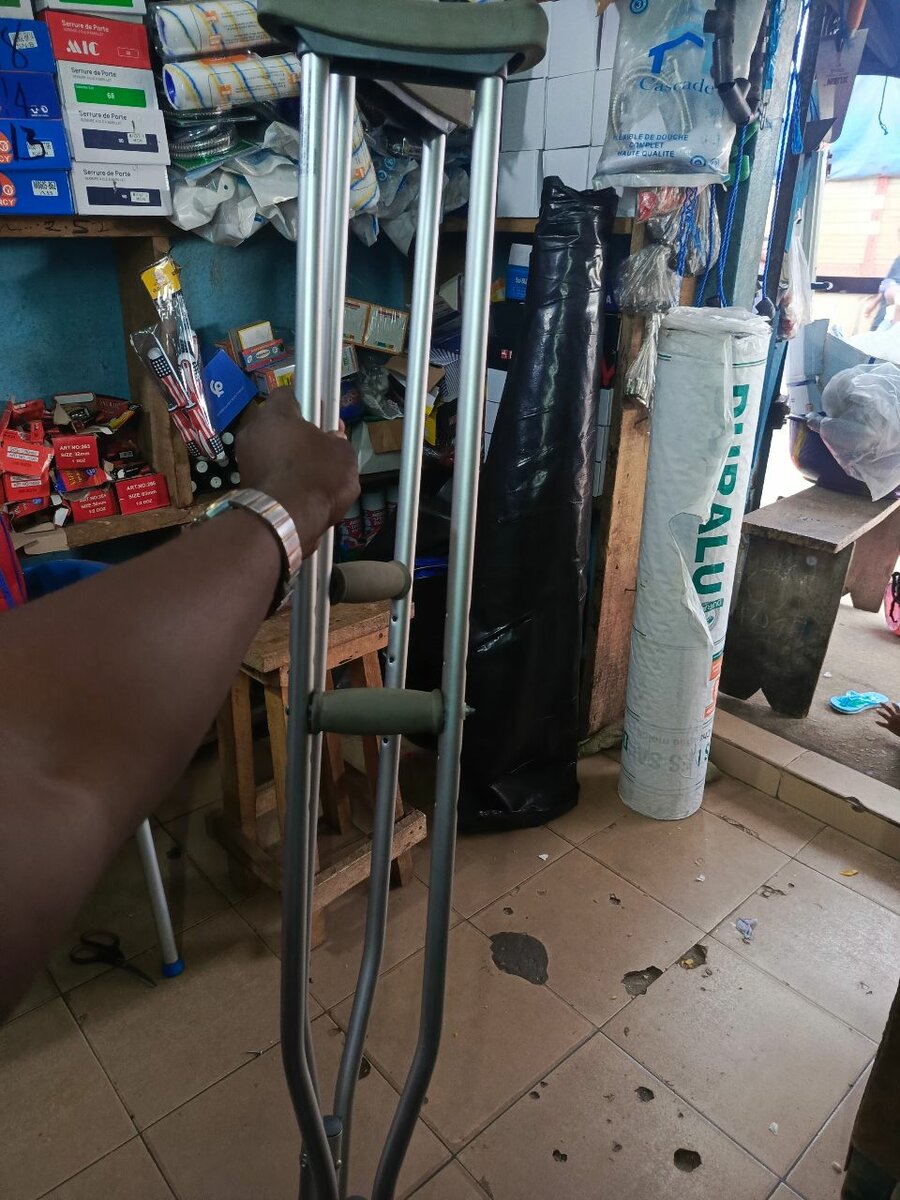 Adjustable Aluminum Crutches