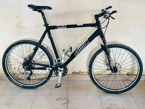 Vélos hybrides de haute qualité