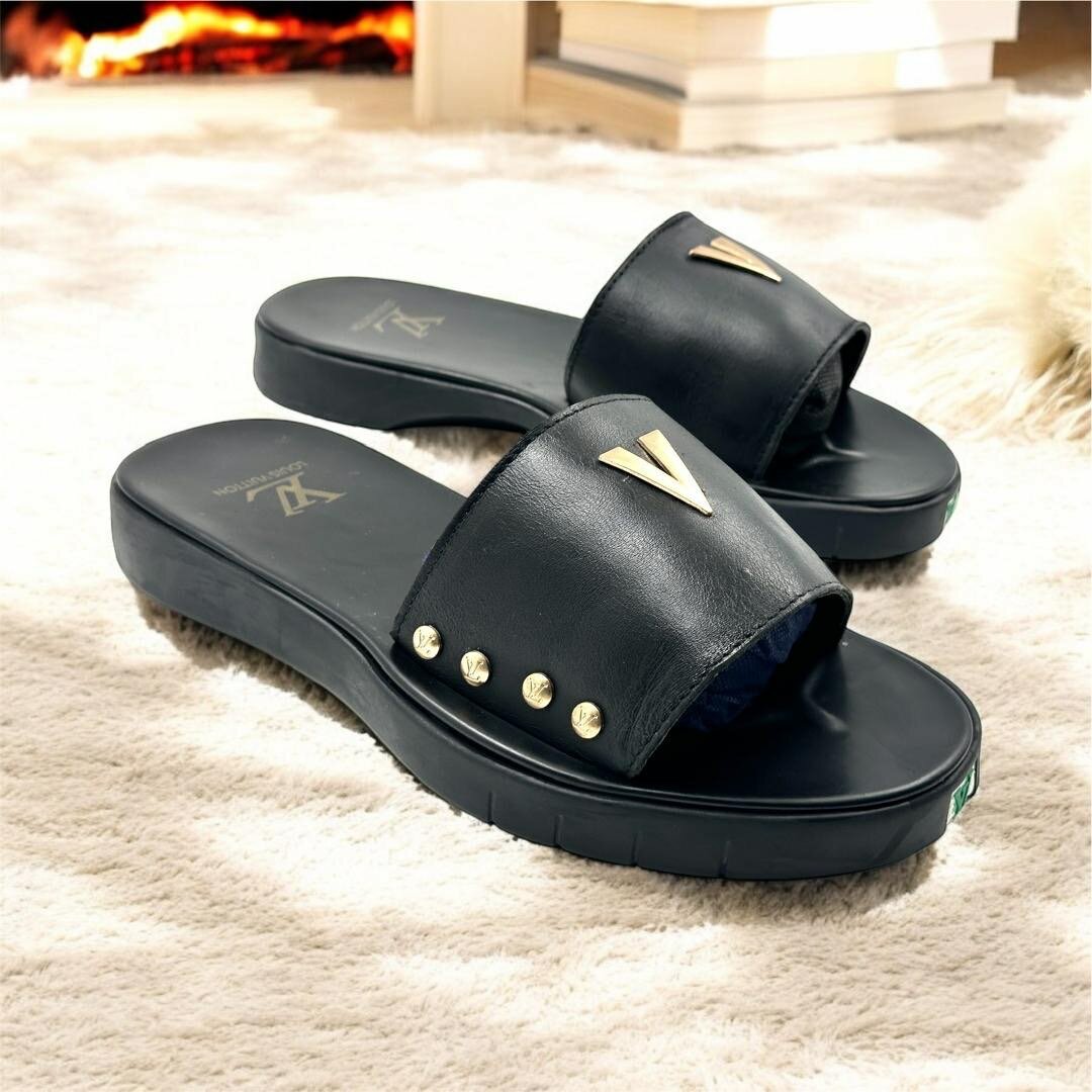 LOUIS VUITTON SLIPPERS