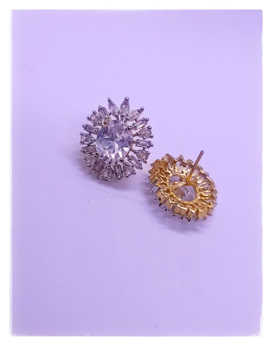 Zircon Stud