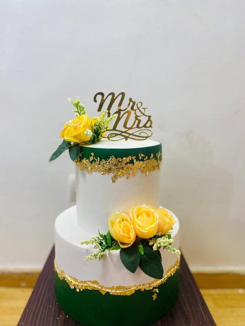 Gâteau de mariage élégant décoratif