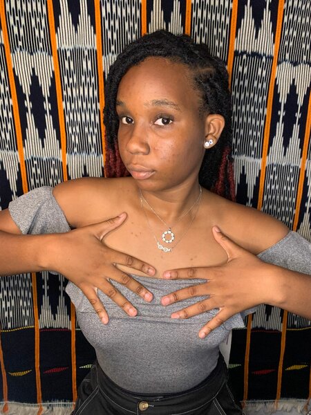 Circle Pendant Necklace with Crystal Details