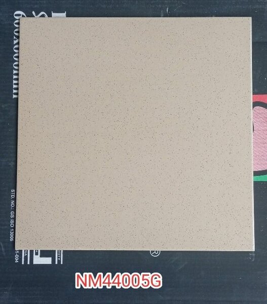 Carreaux muraux en céramique