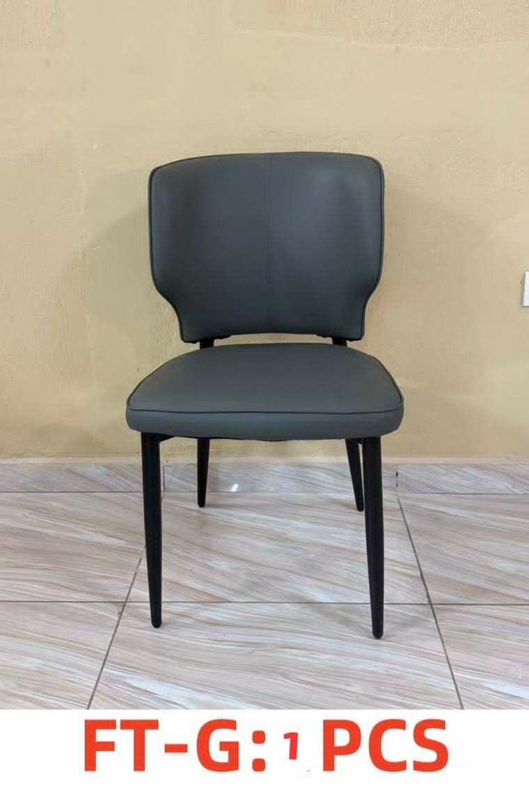 Chaise rembourrée élégante