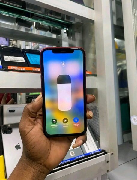 iPhone 11 Rouge 64GB Débloqué