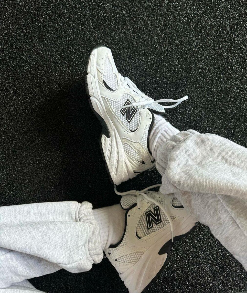 New Balance 530 Sneakers