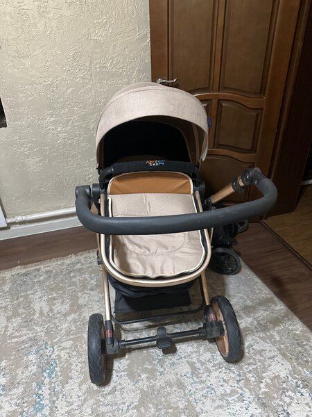 Коляска фирмы Aimi