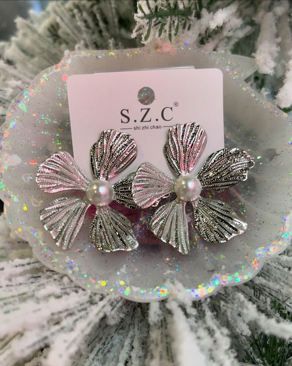 Красивые серьги