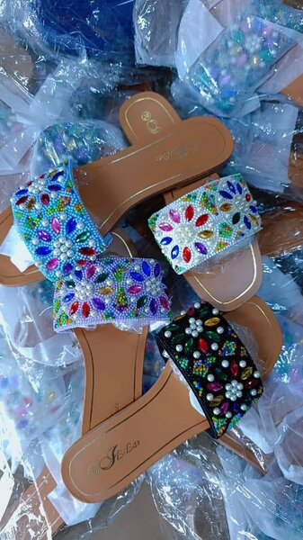 Tongs élégantes pour femmes