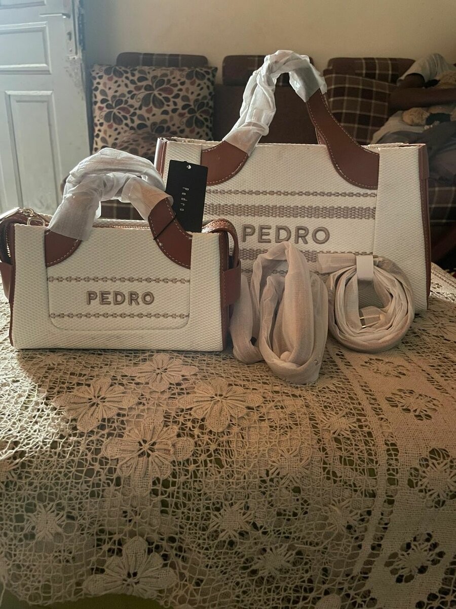 Sacs à bandoulière Pedro modernes