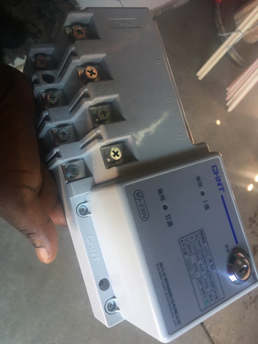 Change over switch100amps