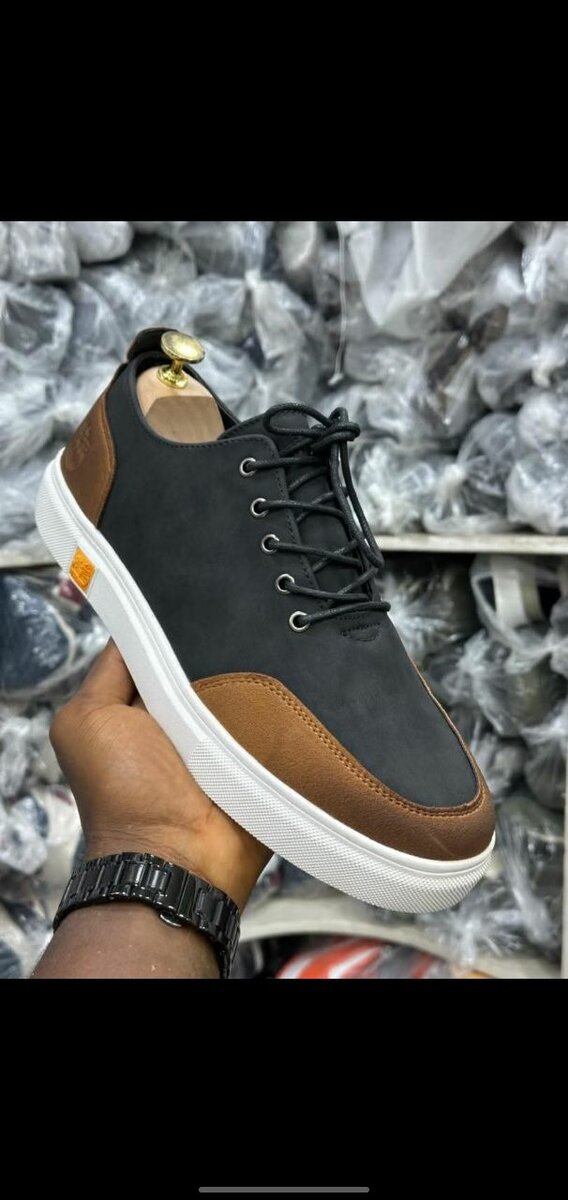 Chaussures en cuir unisexes